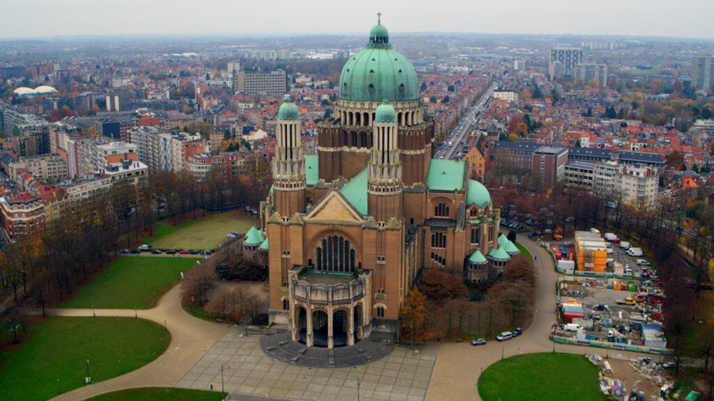 Europa von oben: Staffel 4 auf Disney+ - Luftaufnahme der Basilika des Heiligen Herzens. (National Geographic)